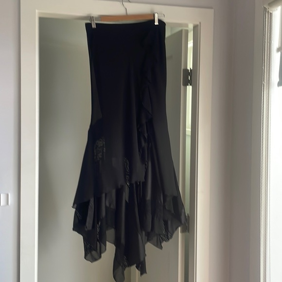 Marciano high low flamenco style skirt - Picture 1 of 4